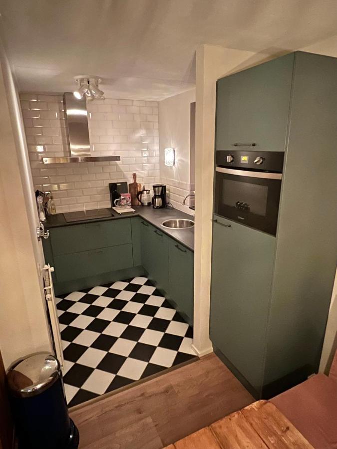 Supergezellig Vakantiehuis Met Hele Grote Tuin Bij Nijmegen Ewijk Exterior foto